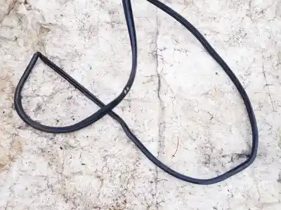 Tweedehands auto-onderdeel deurcontour rubber voor toyota avensis 2.0 d-4d oem iam-referenties 