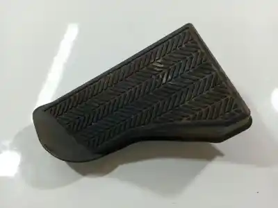 Peça sobressalente para automóvel em segunda mão plásticos por toyota corolla verso (zer_, zze12_, r1_) 2.0 d-4d (cur10_) referências oem iam 581920f010