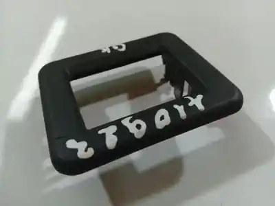 Pezzo di ricambio per auto di seconda mano plastica per hyundai i30 (fd) 1.6 crdi riferimenti oem iam 893312l000