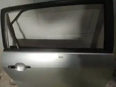 Peça sobressalente para automóvel em segunda mão plásticos por toyota corolla verso (zer_, zze12_, r1_) 2.0 d-4d (cur10_) referências oem iam 