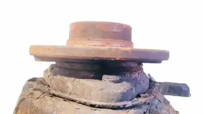 Second-hand car spare part front right knuckle for bmw 3 (e30) m3 2.3 oem iam references   