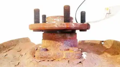 Second-hand car spare part rear left knuckle for nissan bluebird hatchback (t72, t12) 1.6 oem iam references   