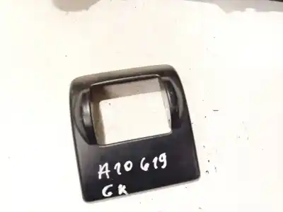 Peça sobressalente para automóvel em segunda mão plásticos por mazda 2 (dy) 1.4 referências oem iam 