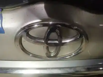 Peça sobressalente para automóvel em segunda mão emblema por toyota corolla verso (zer_, zze12_, r1_) 2.0 d-4d (cur10_) referências oem iam 