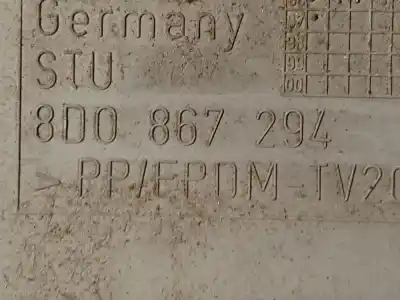 Pezzo di ricambio per auto di seconda mano plastica per audi a4 b5 (8d2) 1.8 riferimenti oem iam 8d0867294  8d0 867 294