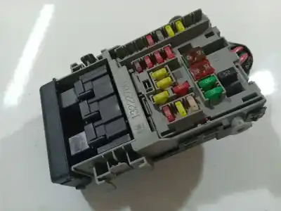 Peça sobressalente para automóvel em segunda mão caixa de fusíveis e relés por opel insignia a (g09) 2.0 cdti (68) referências oem iam 13222786