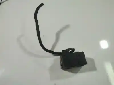 Peça sobressalente para automóvel em segunda mão botão / interruptor elevador vidro dianteiro esquerdo por opel astra g fastback (t98) 1.7 td (f08, f48) referências oem iam 13363201