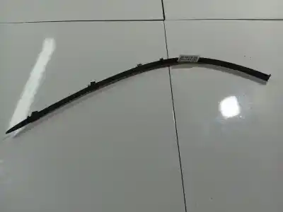 Peça sobressalente para automóvel em segunda mão plásticos por opel insignia a (g09) 2.0 cdti (68) referências oem iam 13221839