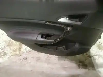 Peça sobressalente para automóvel em segunda mão forra / revestimento da porta dianteira esquerda por opel insignia a (g09) 2.0 cdti (68) referências oem iam 