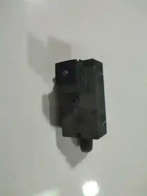 Peça sobressalente para automóvel em segunda mão botão / interruptor elevador vidro dianteiro esquerdo por opel insignia a (g09) 2.0 cdti (68) referências oem iam 