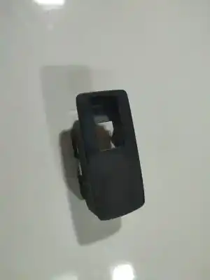 Peça sobressalente para automóvel em segunda mão plásticos por opel insignia a (g09) 2.0 cdti (68) referências oem iam 