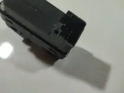 Second-hand car spare part left front power window switch for mazda 5 (cr19) 2.0 cd (cr19) oem iam references   