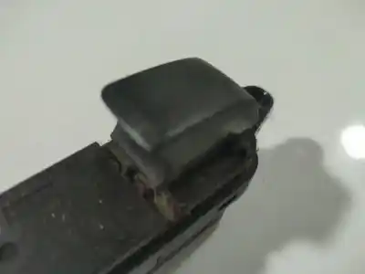 Second-hand car spare part left front power window switch for mazda 5 (cr19) 2.0 cd (cr19) oem iam references cc3366370a  cc33 66 370a