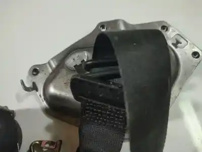 Second-hand car spare part central rear seat belt for ford focus c-max (dm2) 2.0 tdci oem iam references 601597800  601597800, 000.0, +023.1v, 0231v