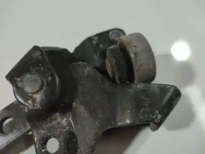 Second-hand car spare part support / sliding door guide for mazda 5 (cr19) 2.0 cd (cr19) oem iam references   