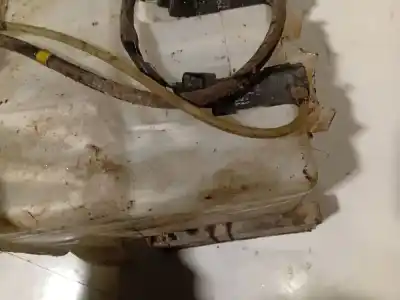 Second-hand car spare part washer pump for toyota ipsum (_m2_) 2.0 d (clm20_) oem iam references 