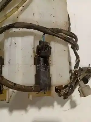 Second-hand car spare part washer pump for toyota ipsum (_m2_) 2.0 d (clm20_) oem iam references 