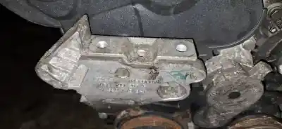 Pezzo di ricambio per auto di seconda mano supporto motore per audi a3 (8p1) 2.0 tdi riferimenti oem iam 03g199207g