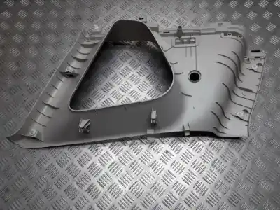 Pezzo di ricambio per auto di seconda mano plastica per nissan note (e11e) 1.6 16v cat riferimenti oem iam 769349u000  