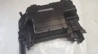 Pezzo di ricambio per auto di seconda mano plastica per toyota corolla (e11) 2.0 d-4d linea sol riferimenti oem iam 5853313010  58533-13010