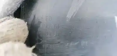 Pezzo di ricambio per auto di seconda mano plastica per toyota corolla (e11) 2.0 d-4d linea sol riferimenti oem iam 6478113080a0  64781-13080-a0