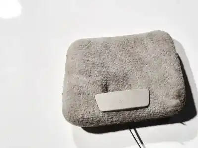 Peça sobressalente para automóvel em segunda mão plásticos por volvo v50 (545) 2.0 d referências oem iam 