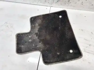 Peça sobressalente para automóvel em segunda mão alfombra por land rover evoque 2018 --> 1.5 hybrid 227kw referências oem iam k8d2130a22ga