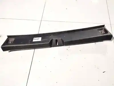 Pezzo di ricambio per auto di seconda mano plastica per toyota corolla (e12) 2.0 d-4d sol berlina riferimenti oem iam   