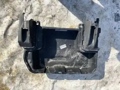 Peça sobressalente para automóvel em segunda mão plásticos por toyota corolla verso (_e12_) 2.0 d-4d (cde120_) referências oem iam 58533-13010