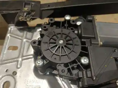 Автозапчастина б/у двигатель заднього правого скла для audi a4 b5 (8d2) 1.8 посилання на oem iam 0536001401  053.60014.01