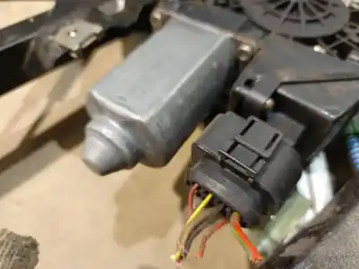 Автозапчастина б/у двигатель переднього ліва вікна для audi a4 b5 (8d2) 1.8 посилання на oem iam 0536001402  053.60014.02