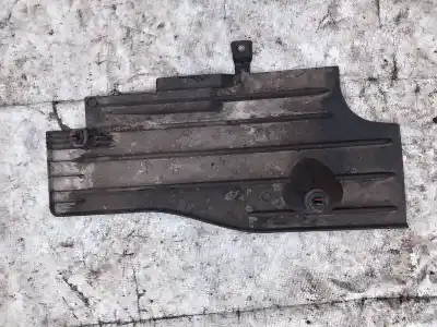 Pezzo di ricambio per auto di seconda mano plastica per ford focus iii 1.6 tdci riferimenti oem iam   
