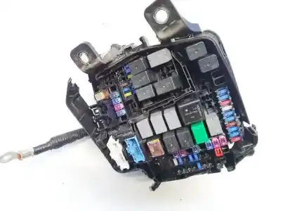 Peça sobressalente para automóvel em segunda mão caixa de fusíveis e relés por mazda cx-30, 2021 - 2024 2.0i 90kw 2021 - 2024 referências oem iam bcka-66767