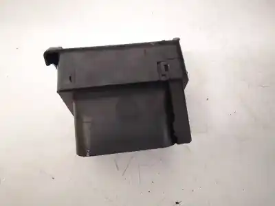 Автозапчасти б/у аэрационная решетка за audi a4 b5 (8d2) 1.9 tdi ссылки oem iam 8d1820902  