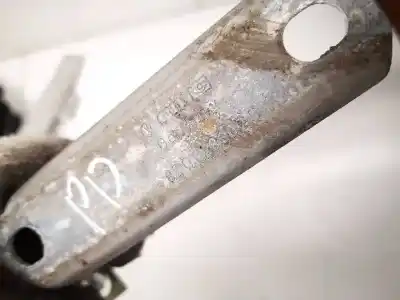 Second-hand car spare part bonnet hinge for audi a4 b5 (8d2) 1.9 tdi oem iam references 8d0823302b  