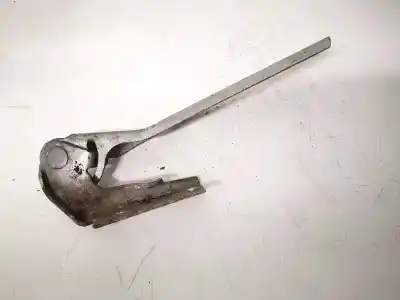 Second-hand car spare part bonnet hinge for audi a4 b5 (8d2) 1.9 tdi oem iam references 8d0823302b  