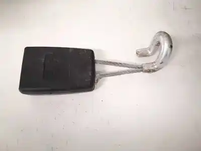 Автозапчасти б/у левый задний крюк ремня за audi a4 b5 (8d2) 1.9 tdi ссылки oem iam 8d0857740a  