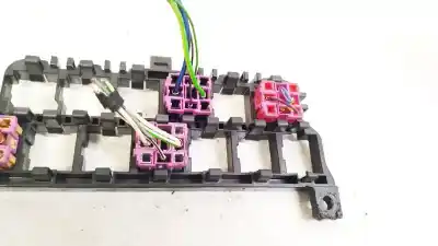 Автозапчасти б/у блок реле/предохранителей за audi a4 b5 (8d2) 1.9 tdi ссылки oem iam 8d0937503e  