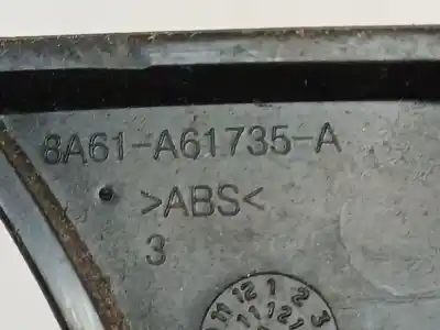 Pezzo di ricambio per auto di seconda mano plastica per ford focus iii 1.6 tdci riferimenti oem iam 8a61a61735a  8a61-a61735-a