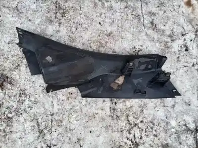 Pezzo di ricambio per auto di seconda mano plastica per ford focus iii 1.6 tdci riferimenti oem iam bm51a31017e  