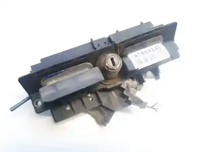 Peça sobressalente para automóvel em segunda mão puxador exterior de mala por audi a3 (8l1) 1.9 tdi referências oem iam 8d9827565c