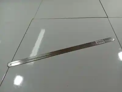 Tweedehands auto-onderdeel plasticen voor nissan primera hatchback (p12) 1.9 dci oem iam-referenties 