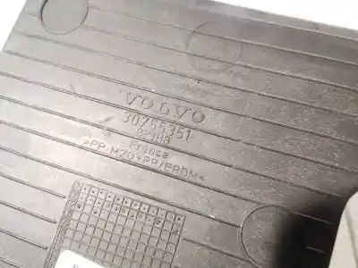 Pezzo di ricambio per auto di seconda mano plastica per volvo v50 (545) 1.6 d riferimenti oem iam 30755351  