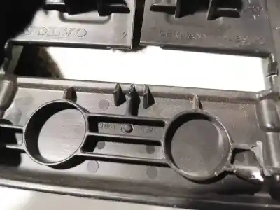 Pezzo di ricambio per auto di seconda mano plastica per volvo v50 (545) 1.6 d riferimenti oem iam 30615876  