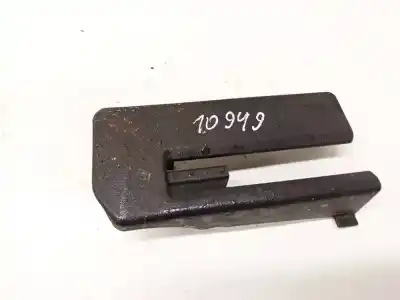 Peça sobressalente para automóvel em segunda mão plásticos por toyota corolla verso (zer_, zze12_, r1_) 2.2 d-4d (aur10_) referências oem iam 721370f020