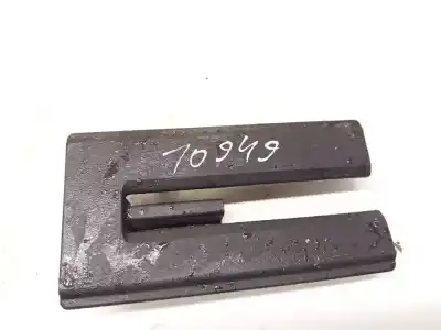 Peça sobressalente para automóvel em segunda mão plásticos por toyota corolla verso (zer_, zze12_, r1_) 2.2 d-4d (aur10_) referências oem iam 721570f020