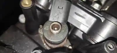 Peça sobressalente para automóvel em segunda mão injetor por bmw 3 touring (e46) 320 d referências oem iam 0445110131  