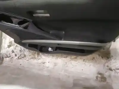 Peça sobressalente para automóvel em segunda mão forra / revestimento da porta dianteira direita por toyota corolla verso (zer_, zze12_, r1_) 2.0 d-4d (cur10_) referências oem iam 