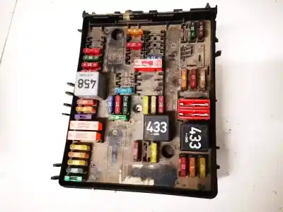 Second-hand car spare part fuse box unit for audi a3 (8p1) 1.9 tdi oem iam references 1k0937124h  