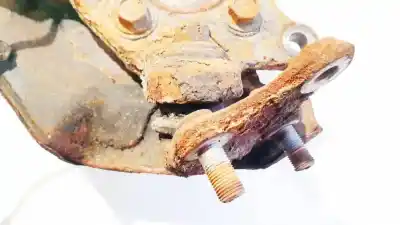 Second-hand car spare part front left knuckle for toyota auris (_e15_) 2.0 d-4d (ade150_) oem iam references   
